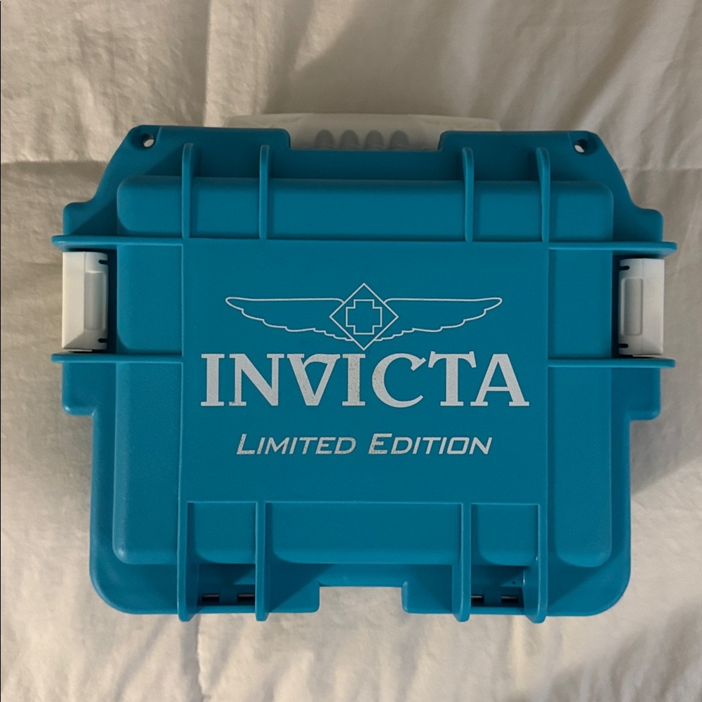 Invicta Limited Edition Teal Watch Storage Case